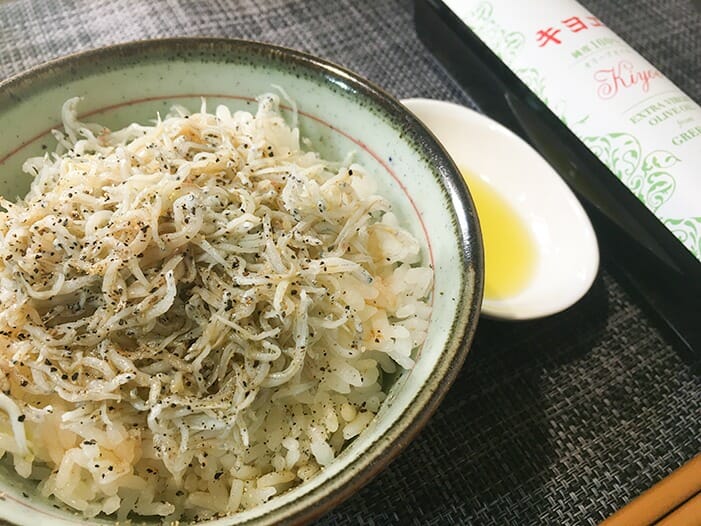 キヨエオリーブオイルレシピ　しらす